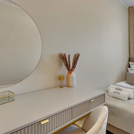 Blisko Morza Brzezno By Downtown Apartments Gdansk Room photo